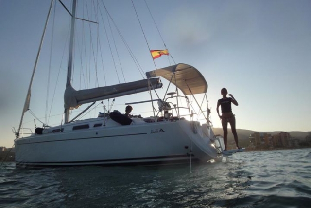 Diviertete en alta mar